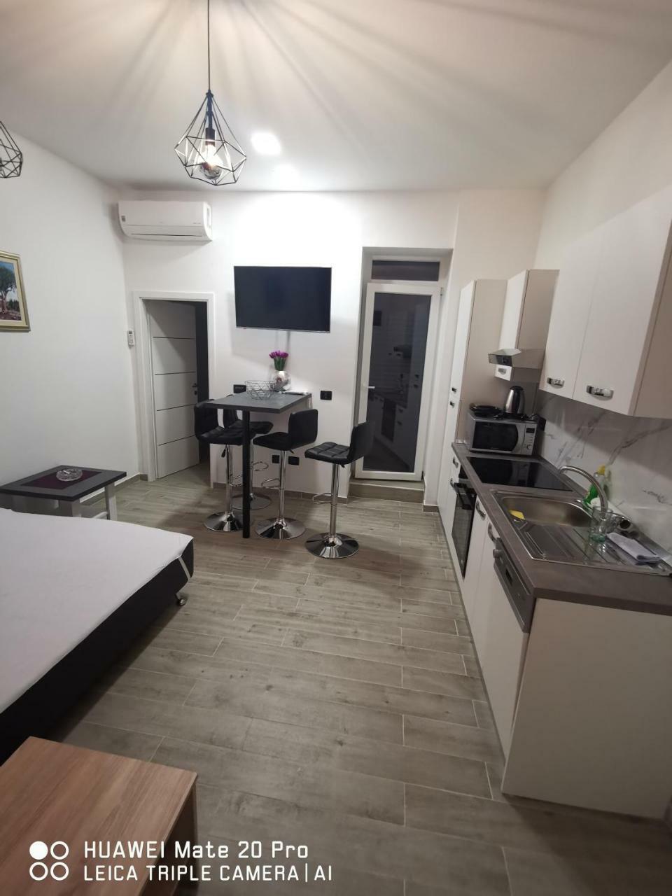 Apartment Toni Pula Exterior photo